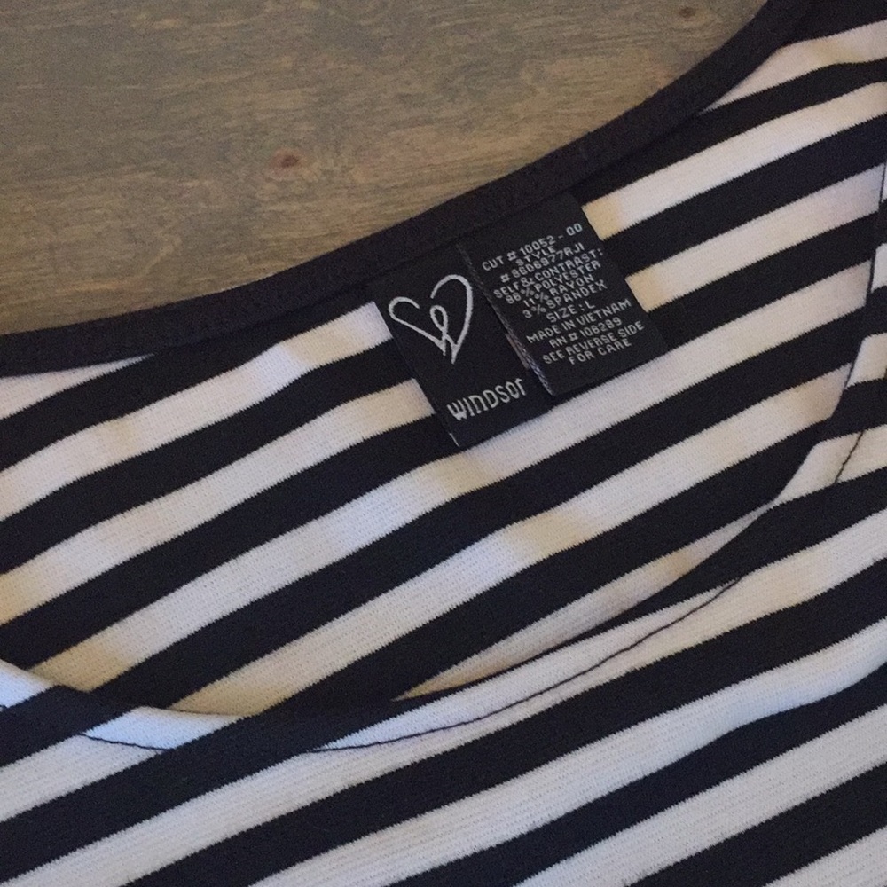 Striped Open Back Dress - Picture 3 of 4